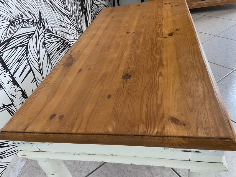 VENDU -Table basse avec effets usés – Image 3