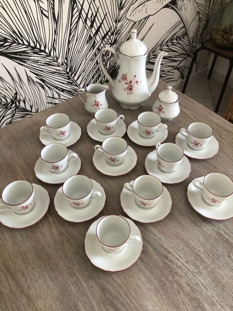 Service à café en porcelaine